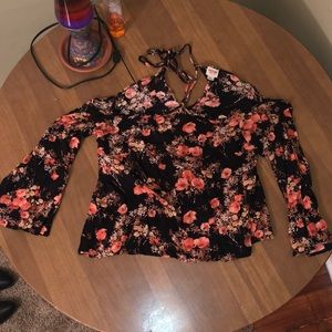 Large Mossimo long sleeve blouse